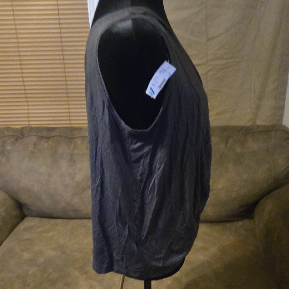 Maurices Charcoal Gray Drape Front Tank Top Size Large NWT - Picture 5 of 5